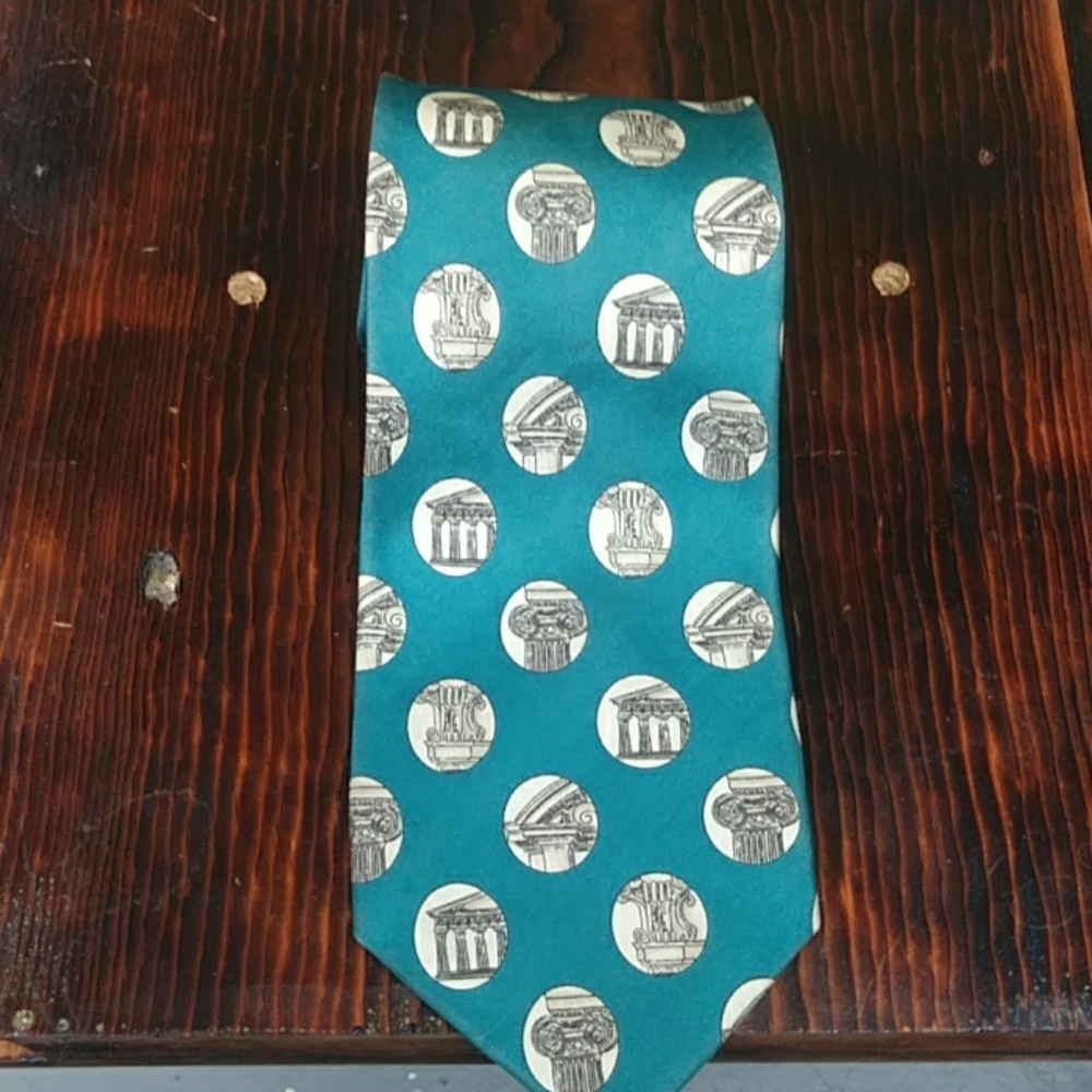 Structure Tie